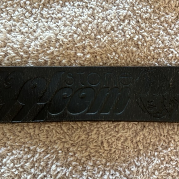 Volcom Women's Brown Belt with Heart Buckle size L - Picture 4 of 5